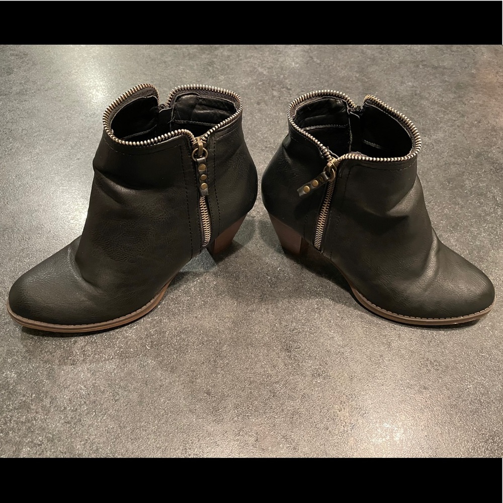 Booties - Picture 3 of 7